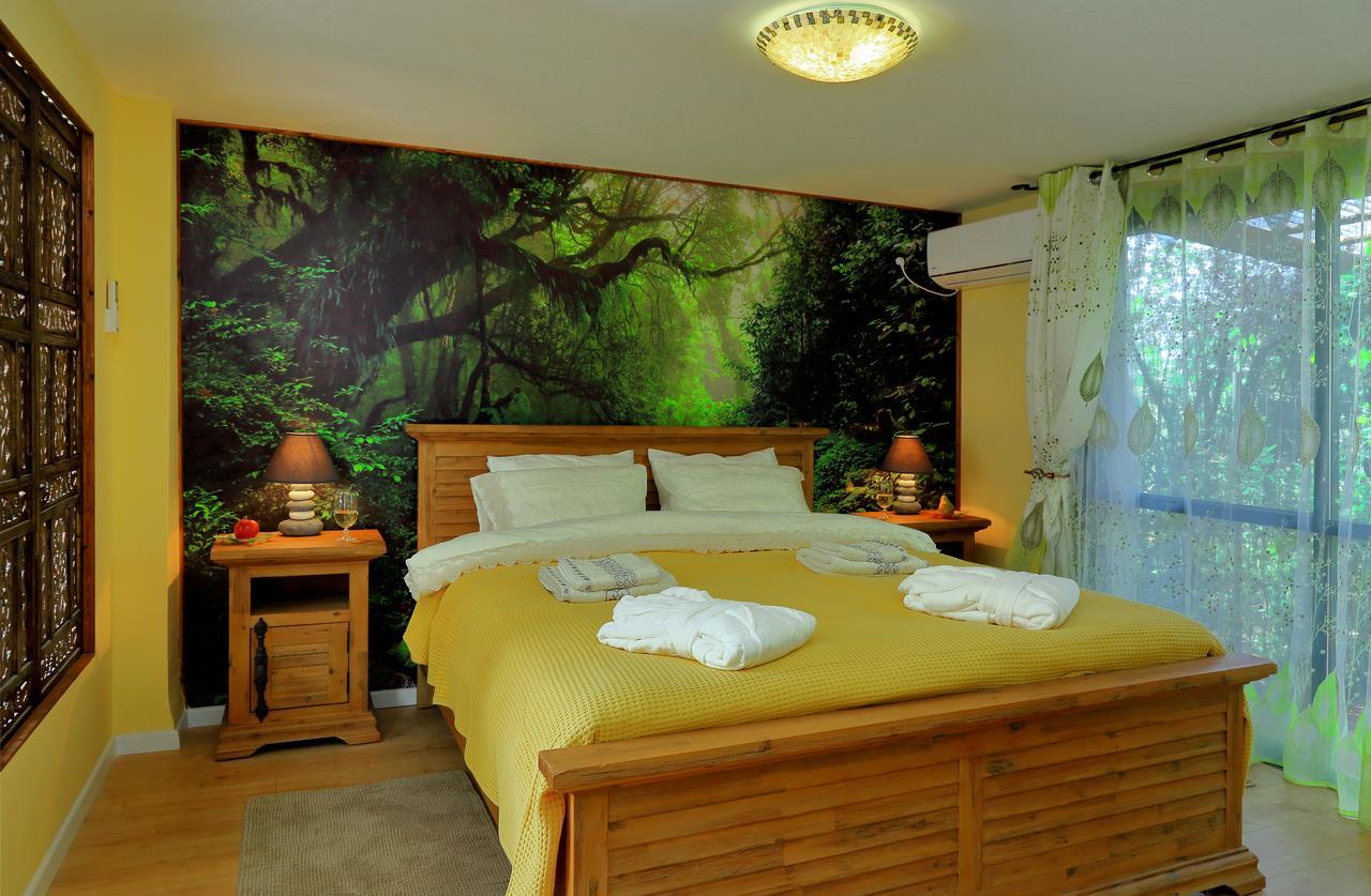 The Rose Trail Lodge